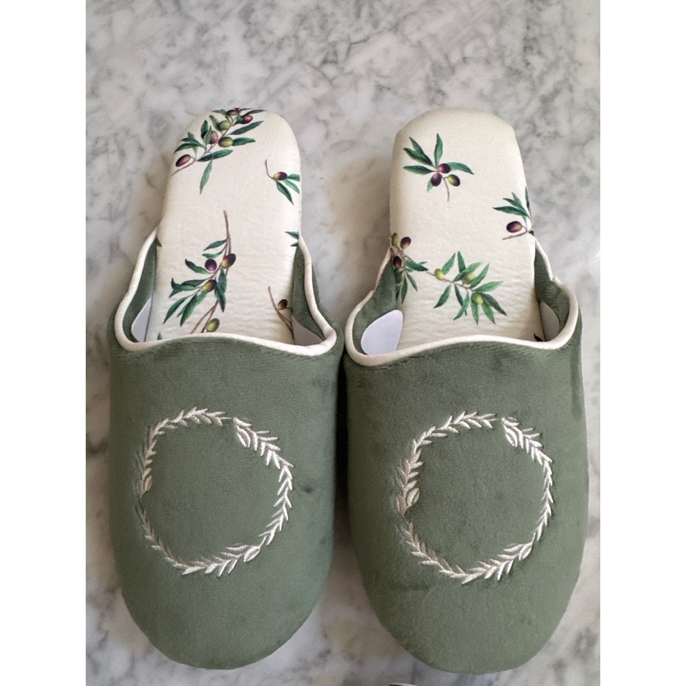 Pottery Barn Monique Lhuillier Olive Slippers Green Ivory Velvet Wreath Large